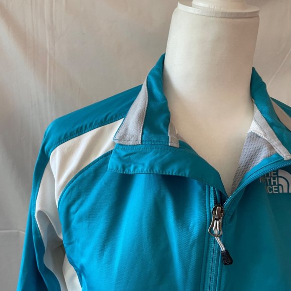 Women’s North Face Jacket Size Small - Picture 3 of 8